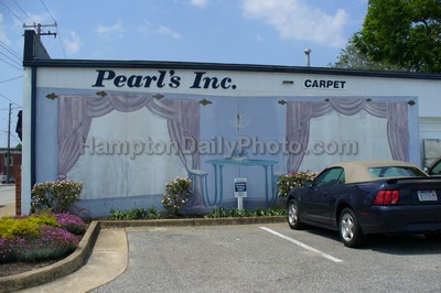 Pearl's Inc. Mural