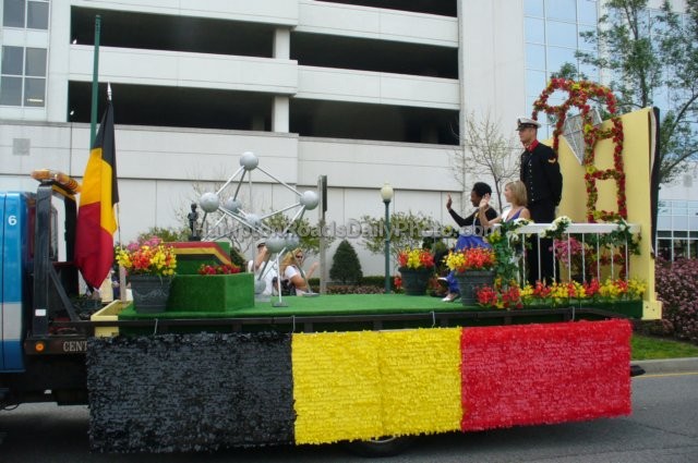 nationofbelgiumfloatinparadeofnations.jpg