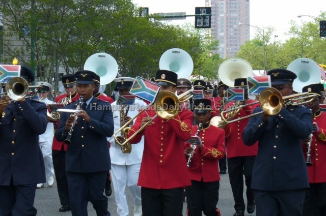 southafricandefenseforcebandatparadeofnations2.jpg