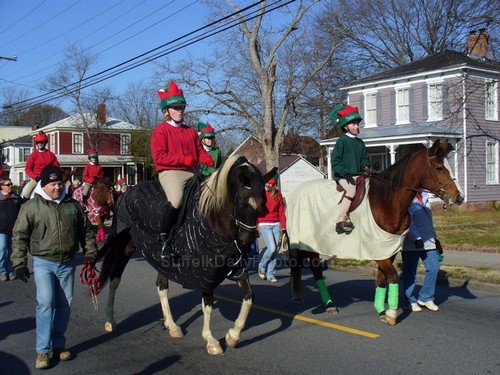 Horsefeathers Equestrians at Downtown Suffolk Holiday Parade